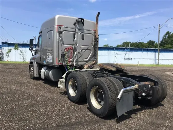 2016 FREIGHTLINER CASCADIA