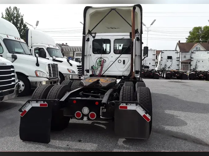 2019 FREIGHTLINER CASCADIA 125
