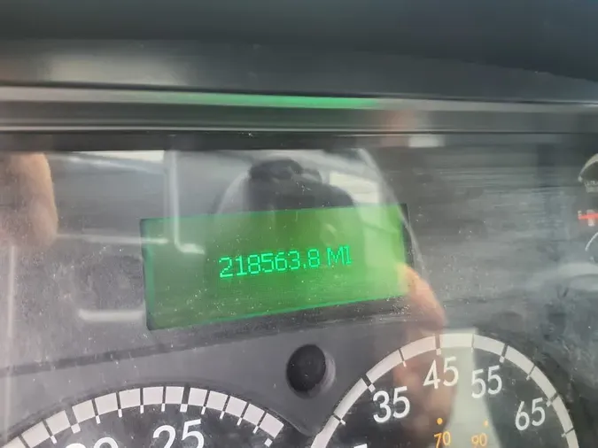 2017 FREIGHTLINER M2 106