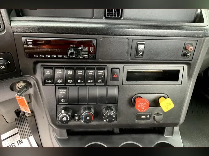 2020 INT LT625 6x4