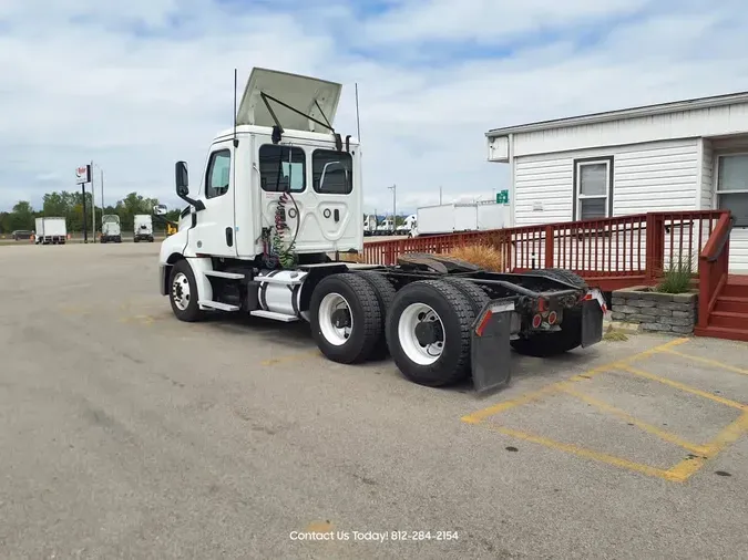 2019 FREIGHTLINER NEW CASCADIA PX12664