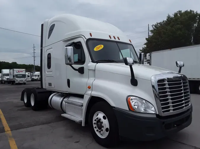 2019 FREIGHTLINER/MERCEDES CASCADIA 125