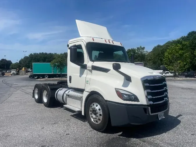 2018 Freightliner T12664ST0d9accf320bca755fc44282d58d82748