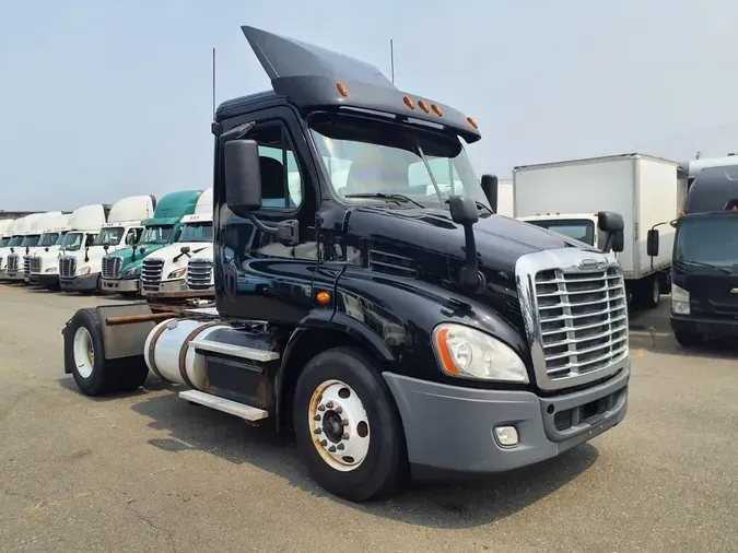 2018 FREIGHTLINER CASCADIA 113