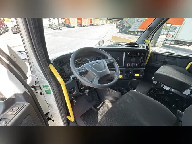 2023 Freightliner Cascadia 126