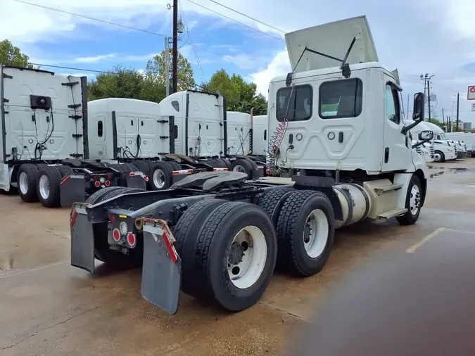 2021 FREIGHTLINER/MERCEDES NEW CASCADIA PX126640da0f67eaea342f768dd98865cab0aec
