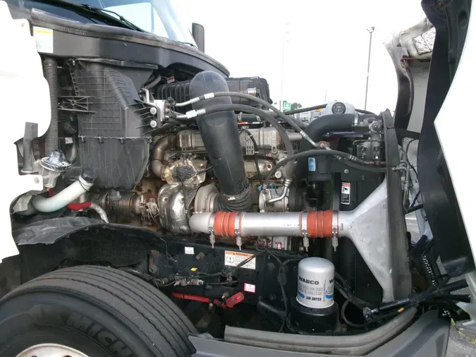 2022 Freightliner Cascadia0da2e952ba95adcd140d8402e33f73e2