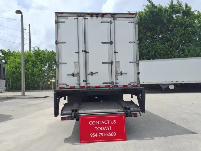 2019 FREIGHTLINER M2 106