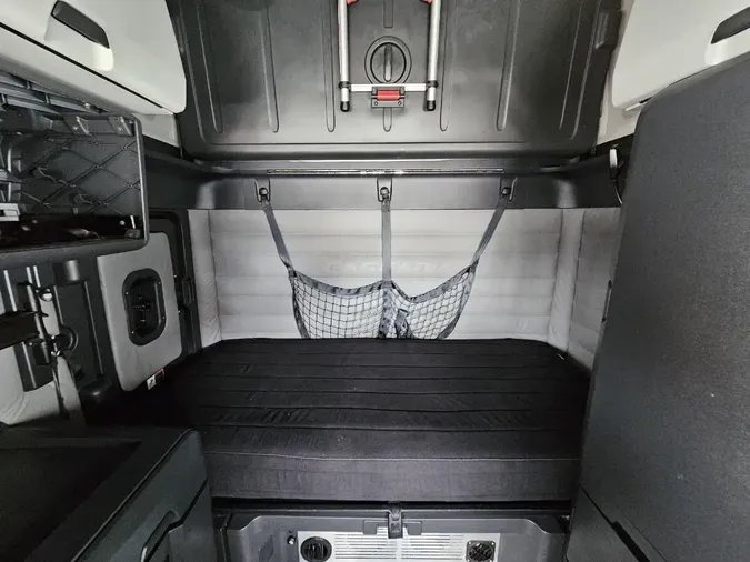2021 FREIGHTLINER CASCADIA CA126