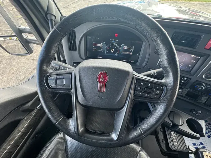 2023 Kenworth W9900dafd5da22940d0e15f204c1d28c9132