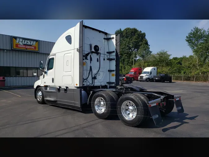 2020 Freightliner Cascadia