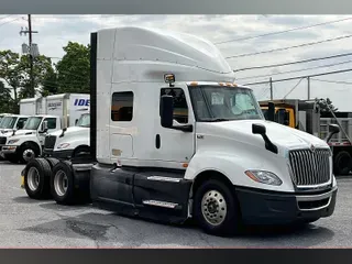 2022 INT LT625 6x4