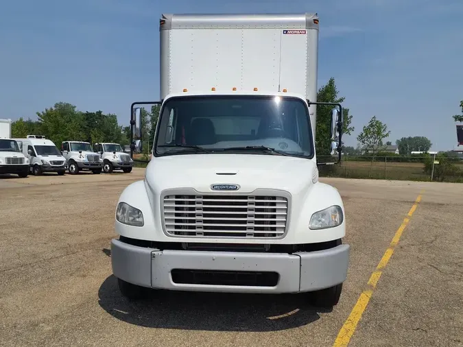 2018 FREIGHTLINER M2 106
