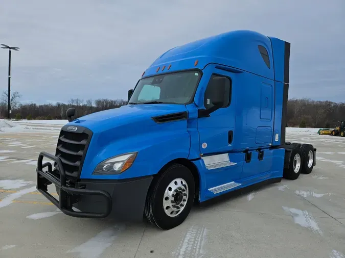 2022 Freightliner Cascadia