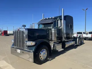 2024 Peterbilt 389