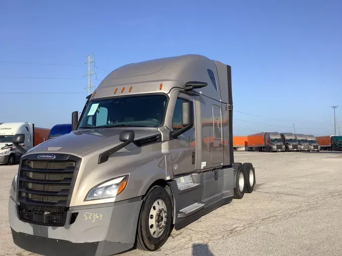2022 Freightliner Cascadia 126