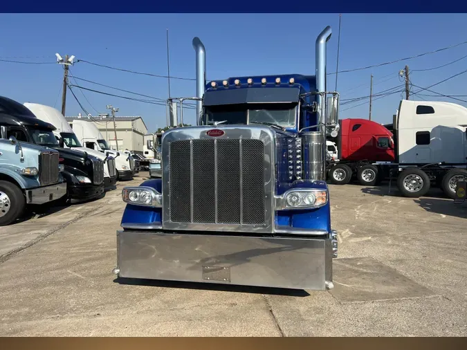 2023 Peterbilt 389