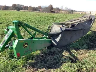 2003 John Deere 275
