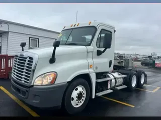 2015 Freightliner CASCADIA 125