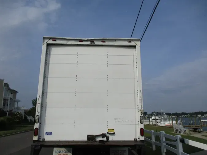 2016 FREIGHTLINER M2