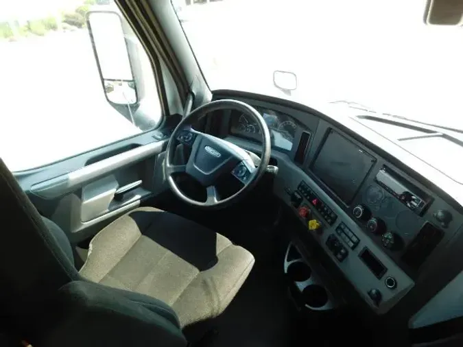 2020 Freightliner New Cascadia 126