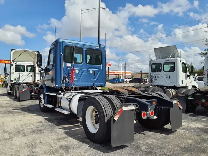 2018 FREIGHTLINER/MERCEDES CASCADIA 113