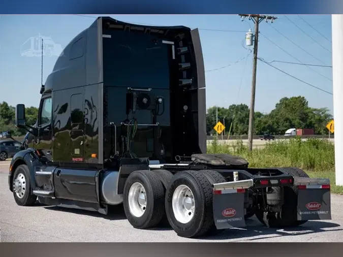 2022 PETERBILT 579