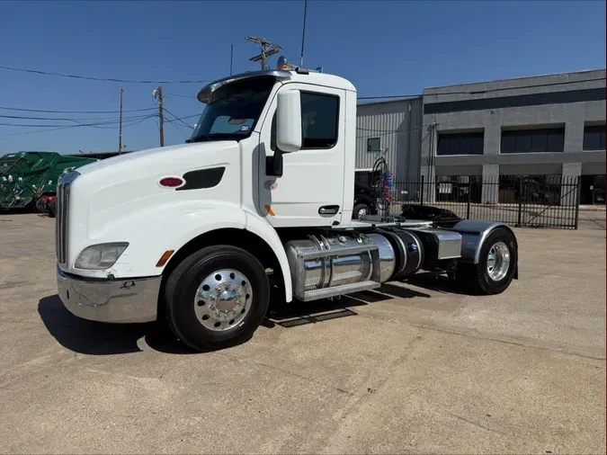 2017 Peterbilt 579