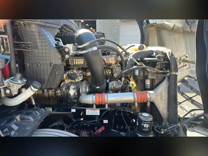 2023 Freightliner Cascadia 1260dd54d50461ecbe93b1366961b4b932b