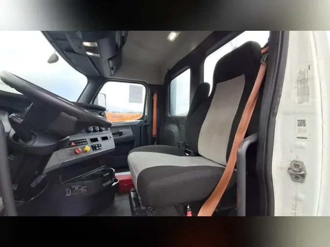 2019 Freightliner Cascadia 126