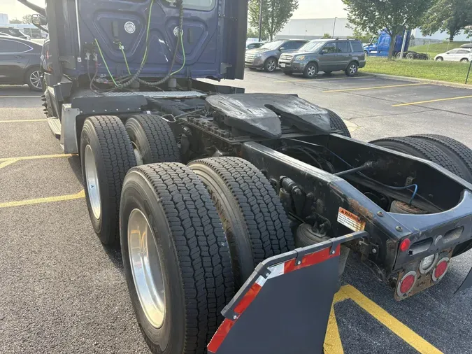 2022 Freightliner Cascadia0dd999743f77edc3809635dfdaa696de