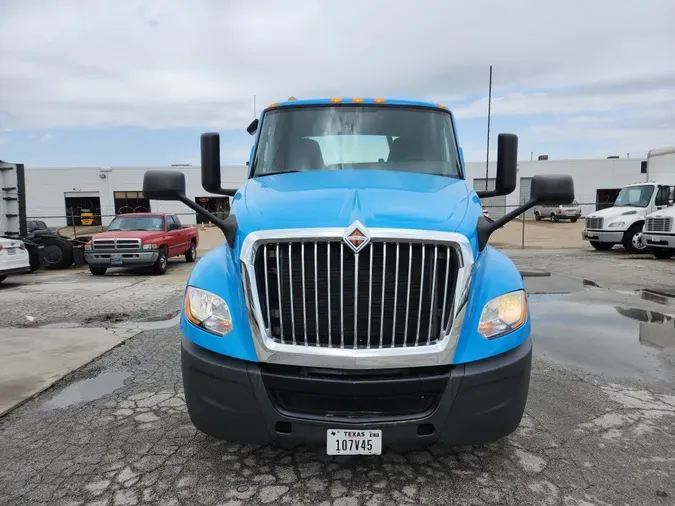 2019 NAVISTAR INTERNATIONAL LT625 DAYCAB T/A