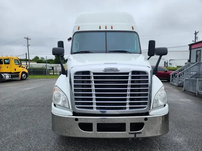 2020 FREIGHTLINER CASCADIA 125