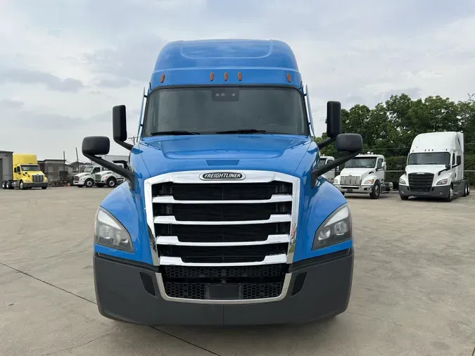 2022 Freightliner Cascadia