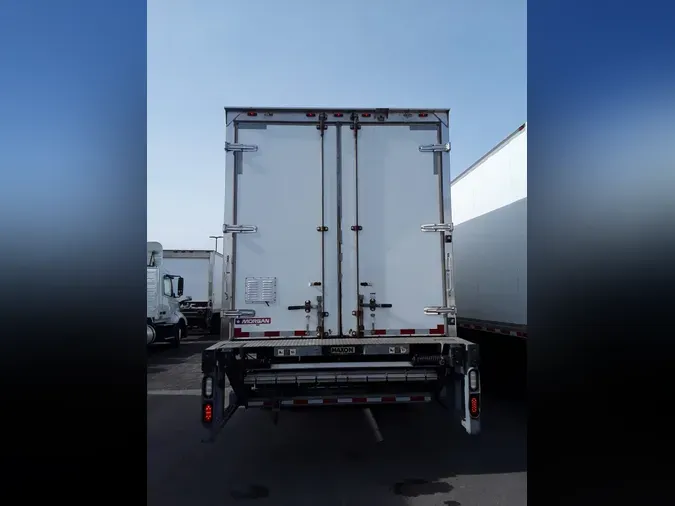 2016 FREIGHTLINER/MERCEDES M2 106