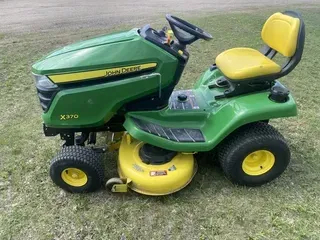 2017 John Deere X370