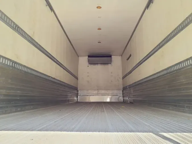 2019 FREIGHTLINER/MERCEDES M2 106