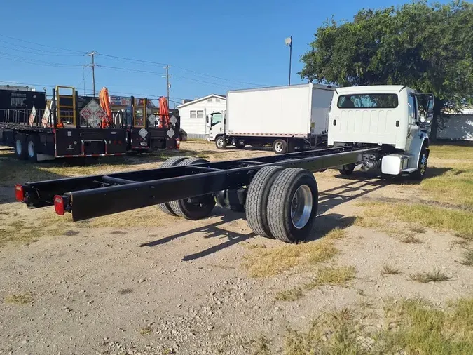 2021 FREIGHTLINER/MERCEDES M2 1060dfe1072ebd224af8c365e3020964adb