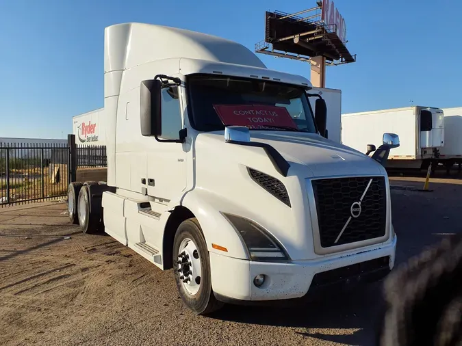 2019 VOLVO VNR64T-640