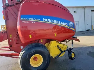 2014 New Holland ROLL-BELT 560
