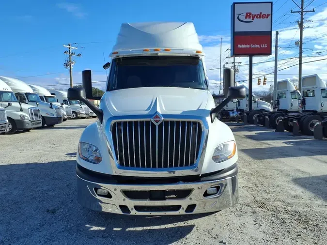 2020 NAVISTAR INTERNATIONAL LT625 SLPR CAB