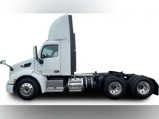 2020 Peterbilt 579