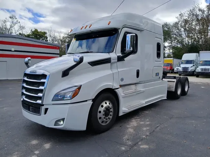 2020 FREIGHTLINER/MERCEDES NEW CASCADIA PX126640e0729f94e16a2023694ba5d3d026e51