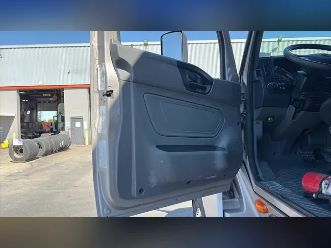 2022 International LT0e0c232d7b833ad6457cc42ab615a425