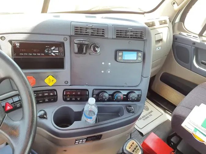 2020 FREIGHTLINER CASCADIA 113