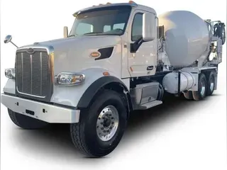2021 Peterbilt 567