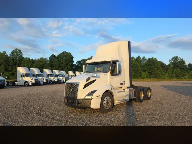 2020 Volvo VNL300