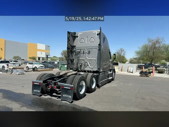 2023 Freightliner Cascadia