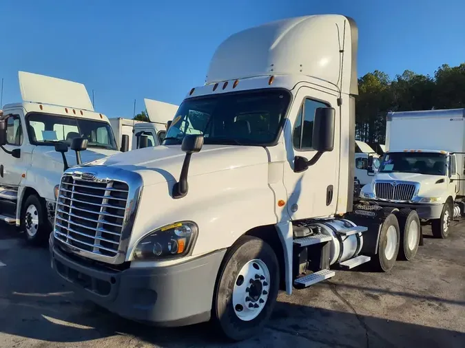 2019 FREIGHTLINER/MERCEDES CASCADIA 1250e1415db95673fad04c81abc9b8252d0