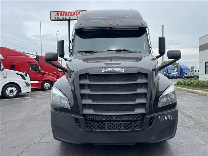 2022 FREIGHTLINER CA126